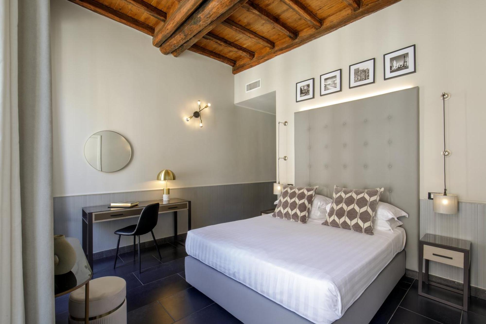Condotti Boutique Hotel 4*